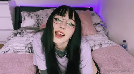 Pale Goth Girl Booba.exe Leaked Masturbation Video